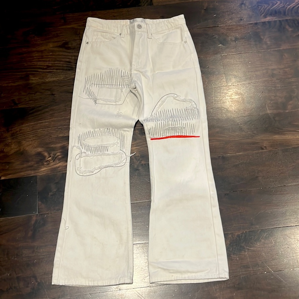 **JEANS**